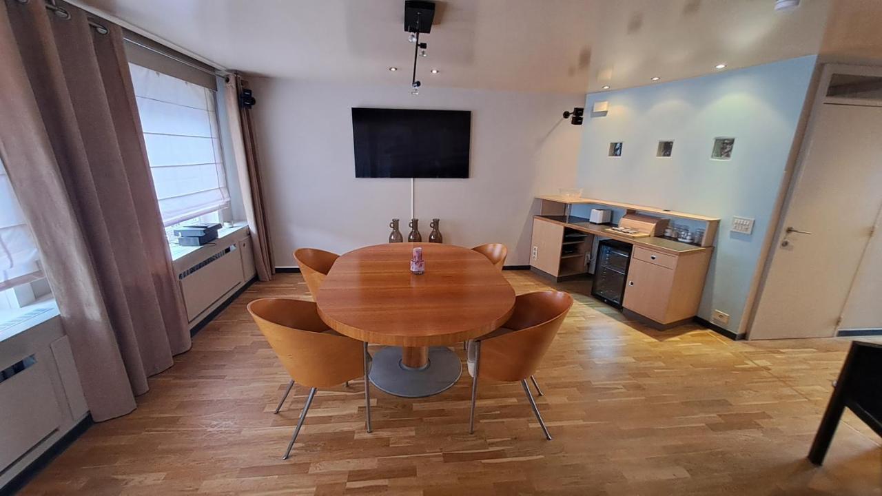 Beautyd Grey Room Centrum Gullegem Wevelgem Exterior foto